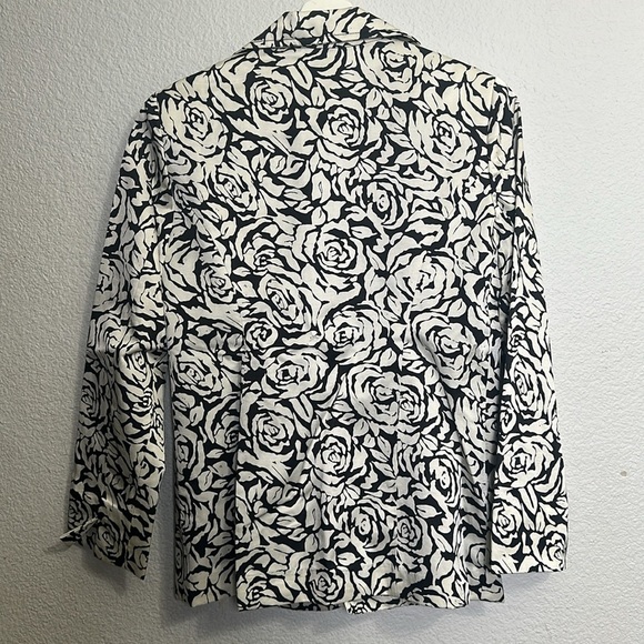 Chico’s Contrast Fleur Elanore Jacket White Black Floral Womens Size 1 NWT - Picture 2 of 12